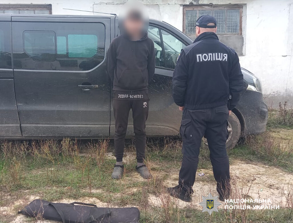 У Татарбунарах чоловік відкрив стрілянину по автівці знайомих