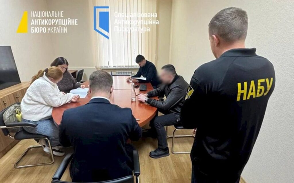 Не задекларували 8 мільйонів: голові Одеської обласної ради та його дружині повідомлено про підозру