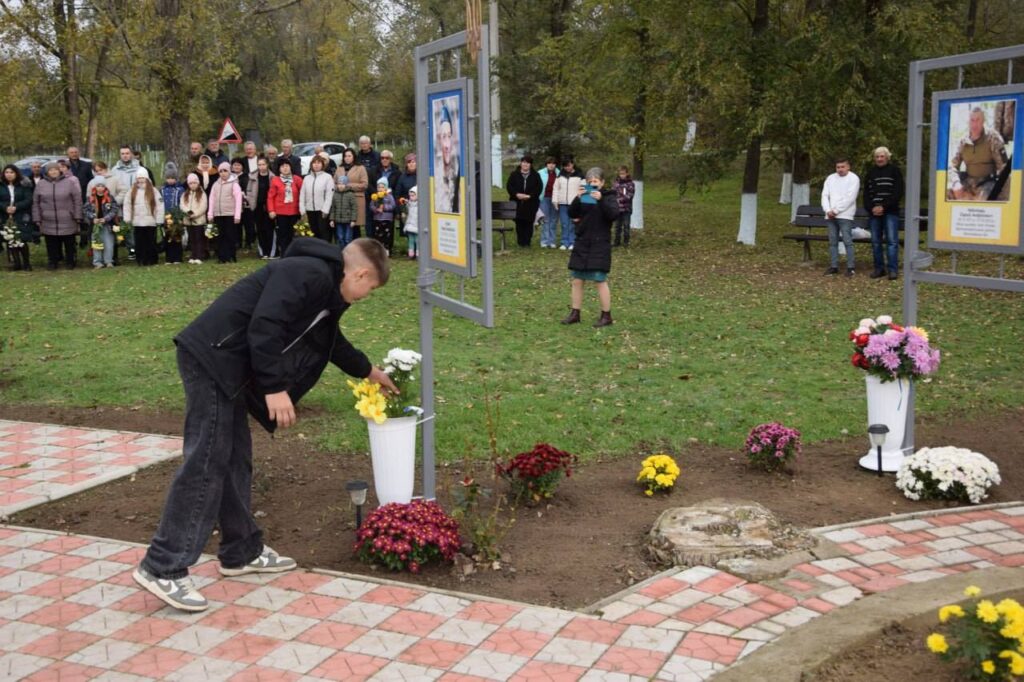 У Саратській громаді на Алеї пам’яті увічнили імена трьох полеглих воїнів-земляків