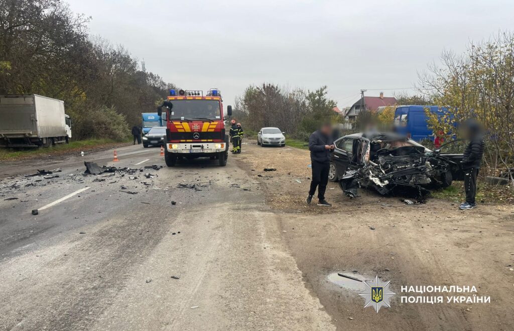 На автодорозі Одеса – Білгород-Дністровський – Монаші сталася ДТП: водійка у важкому стані 