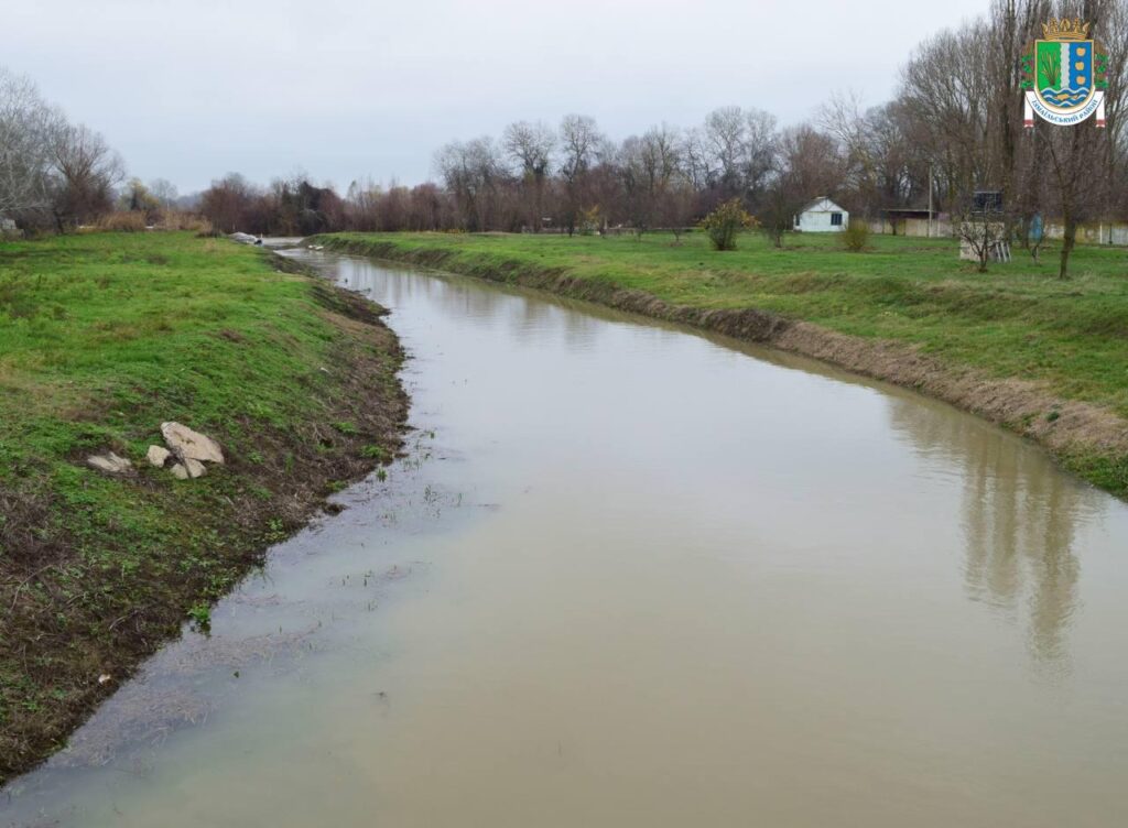 Підйом Дунаю поліпшив водообмін у місцевих водоймах: відкрито майже всі шлюзи