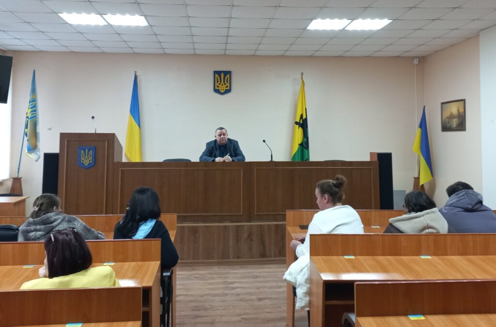 Мешканці села в Бессарабській громаді вважають відключення електроенергії несправедливим і просять переглянути графіки