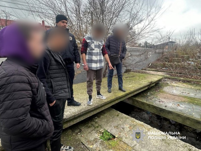 Погрожував ножем, аби привласнити кошти: мешканець Болградського району пограбував власну тітку