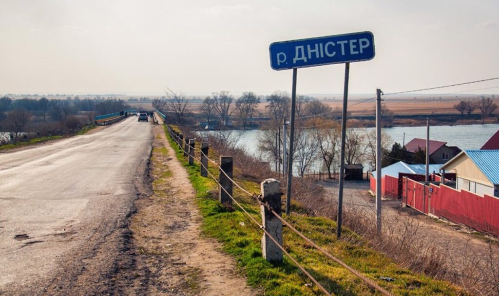 Стало відоме ім’я жінки, що загинула на мосту в Маяках