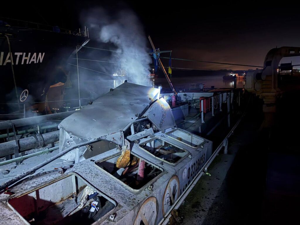 Російська армія всю ніч обстрілювала порти Одещини