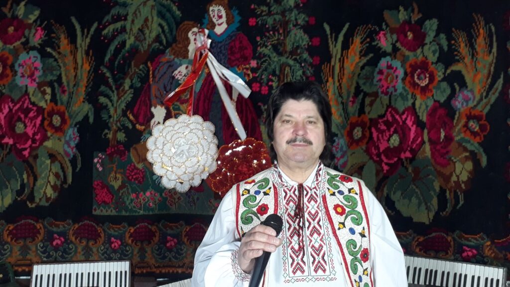 Зберігає культурні традиції молдавського села на півдні України: історія заслуженого артиста України Миколи Лупана