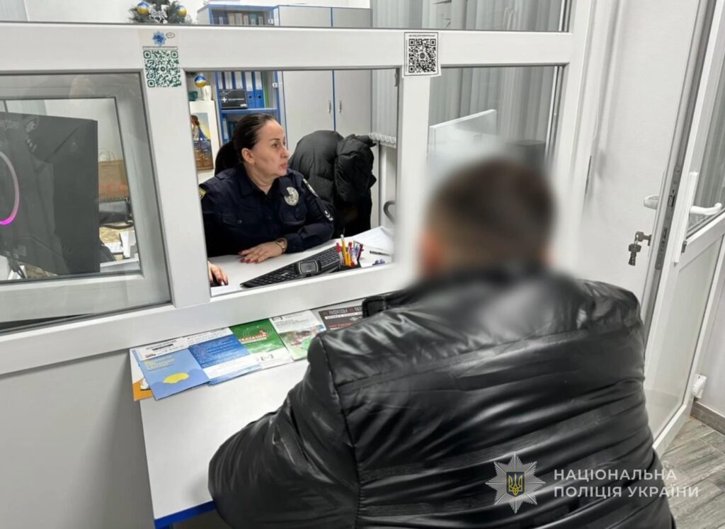 Мешканець Ізмаїльського району ледь не вбив знайомого цеглиною  