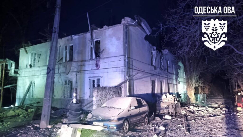 Масована атака на Одесу: пошкоджено близько 20 будинків, дитячі садки, підприємство