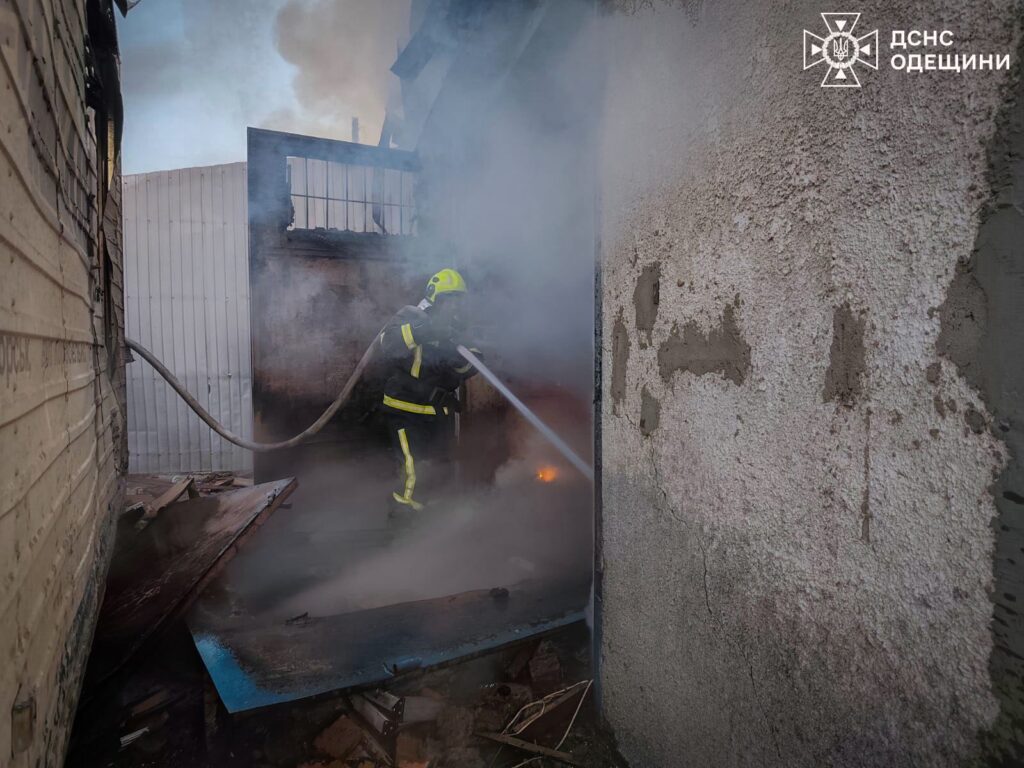 В Ізмаїльському районі сталася пожежа: постраждав чоловік