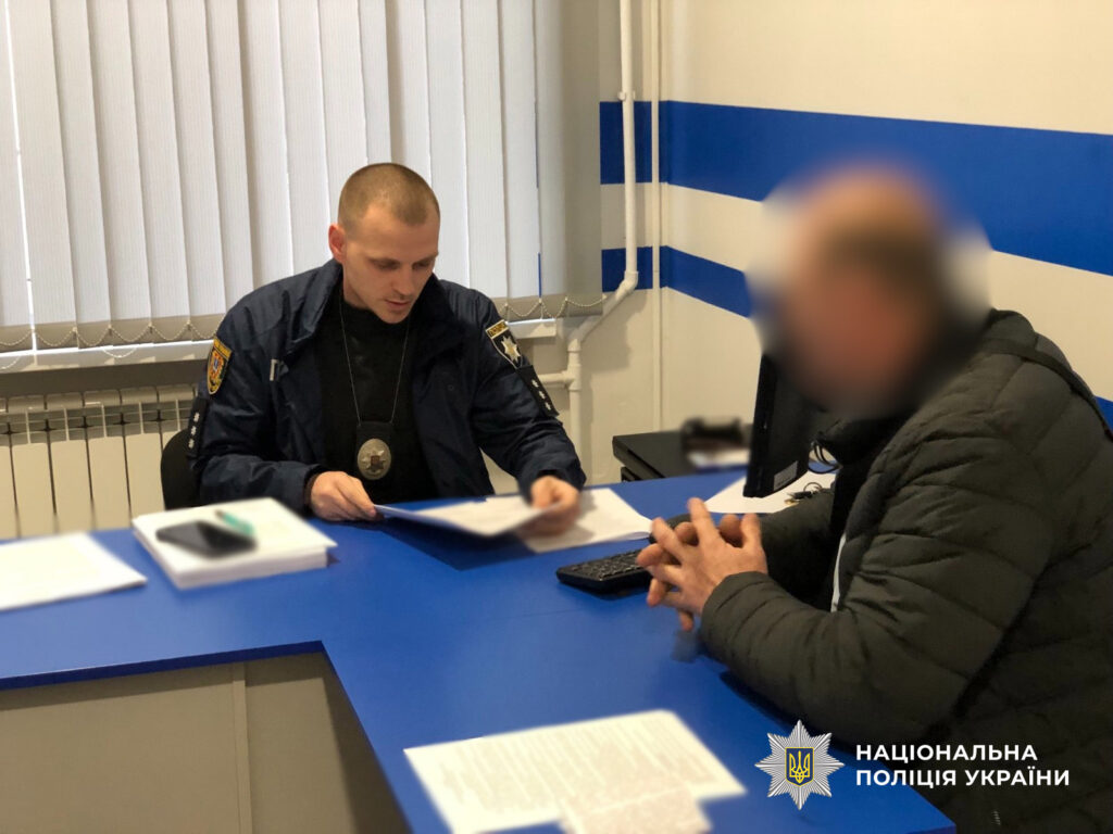 Чиновник Білгород-Дністровської КЕЧ розтратив мільйони на закупівлі дров для військових