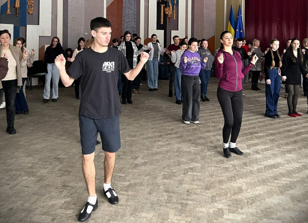 В Ізмаїлі провели майстер – клас з хоро та зібрали благодійні внески на лікування болгарської родини з Болградського району