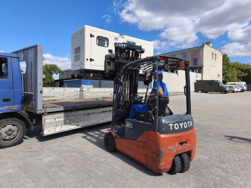 Старокозацька громада отримала дизельний генератор від народу Тайваню