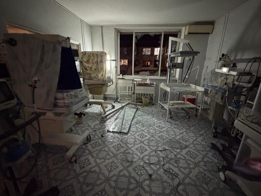 Російська армія вдарила у пологовий будинок в Одесі: деталі