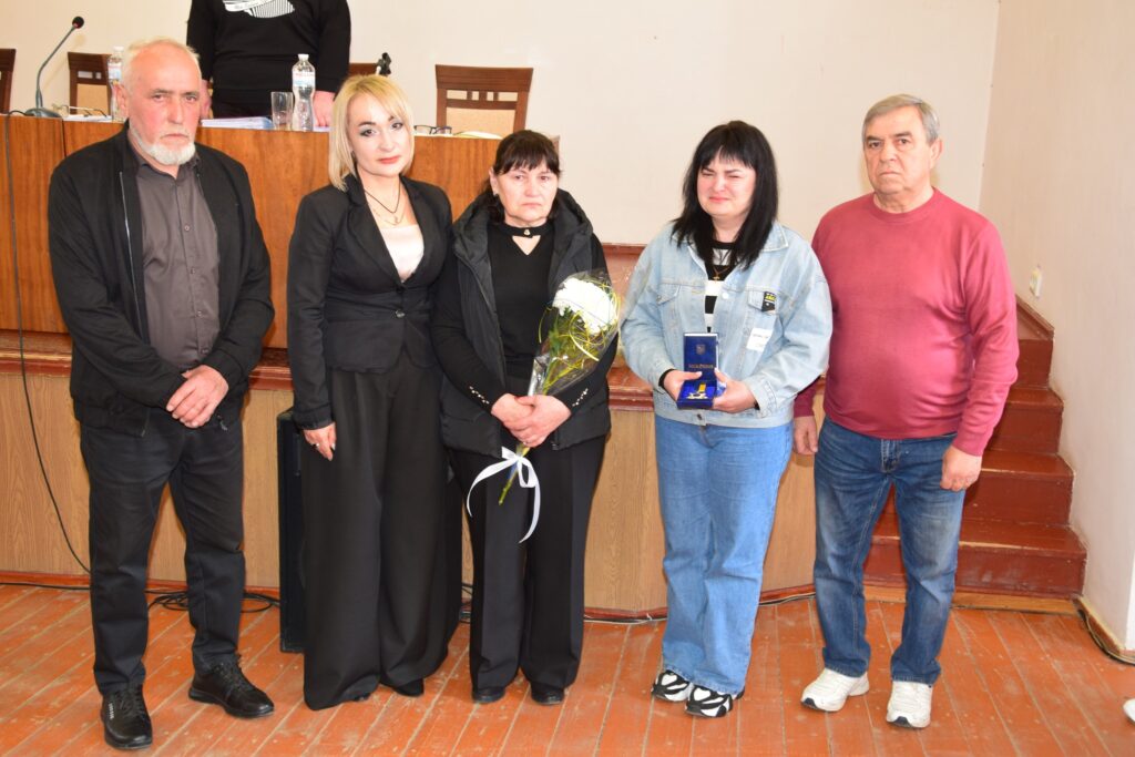 В Саратській громаді вшанували загиблих захисників – їх нагороди передані родинам
