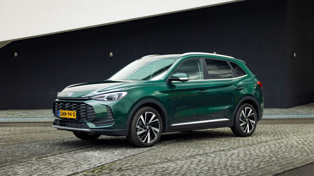 MG ZS Hybrid чи бензиновий MG ZS: який варіант обрати та в чому різниця?