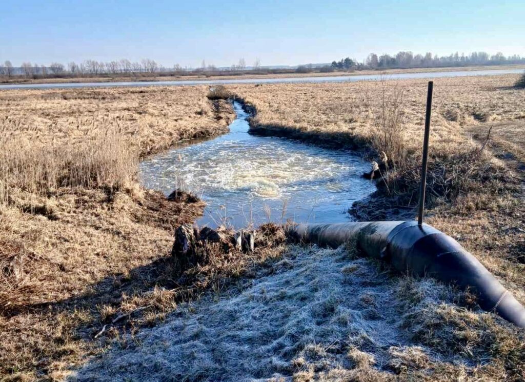 У Білгород-Дністровському районі ремонтують рибозагороджувальну споруду на Дністрі