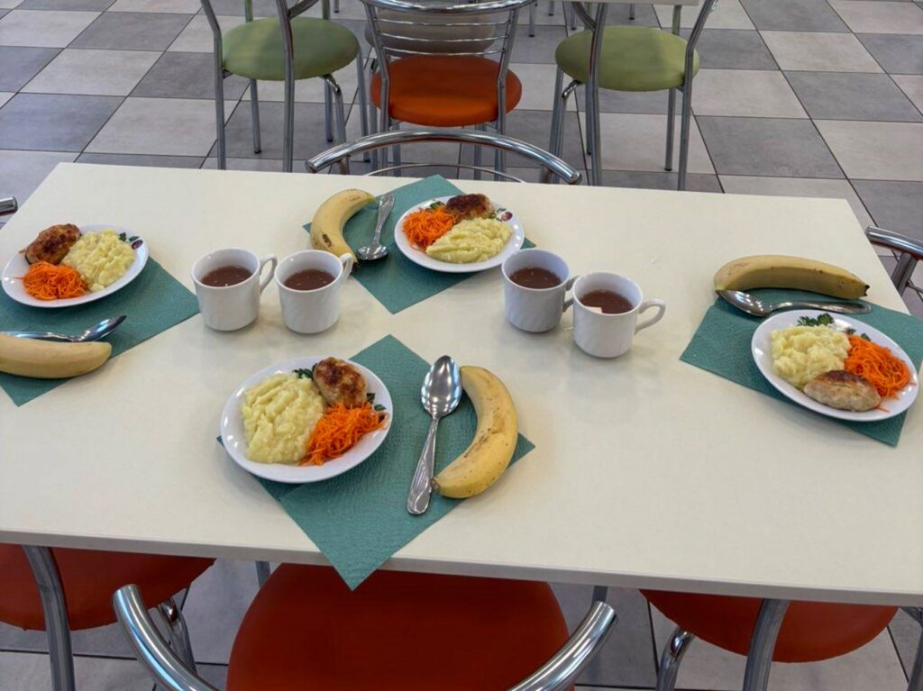 «Золоті овочі» та дорога риба: за якою ціною відділ освіти Арцизької міської ради закуповує продукти для шкіл