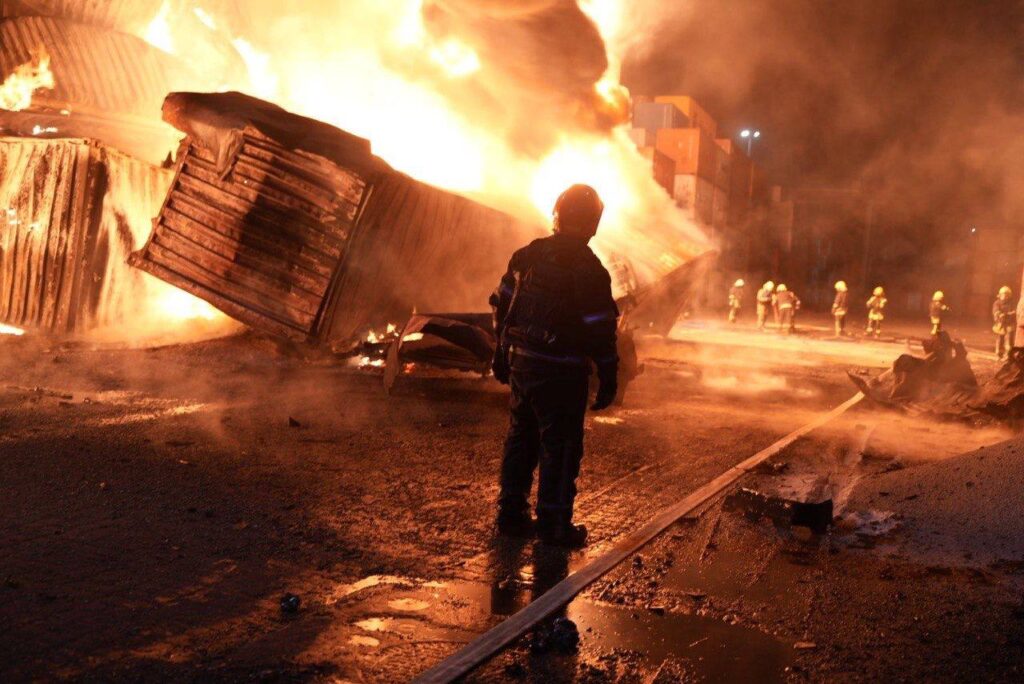 Внаслідок атаки на Одещину постраждали житлові будинки та порт