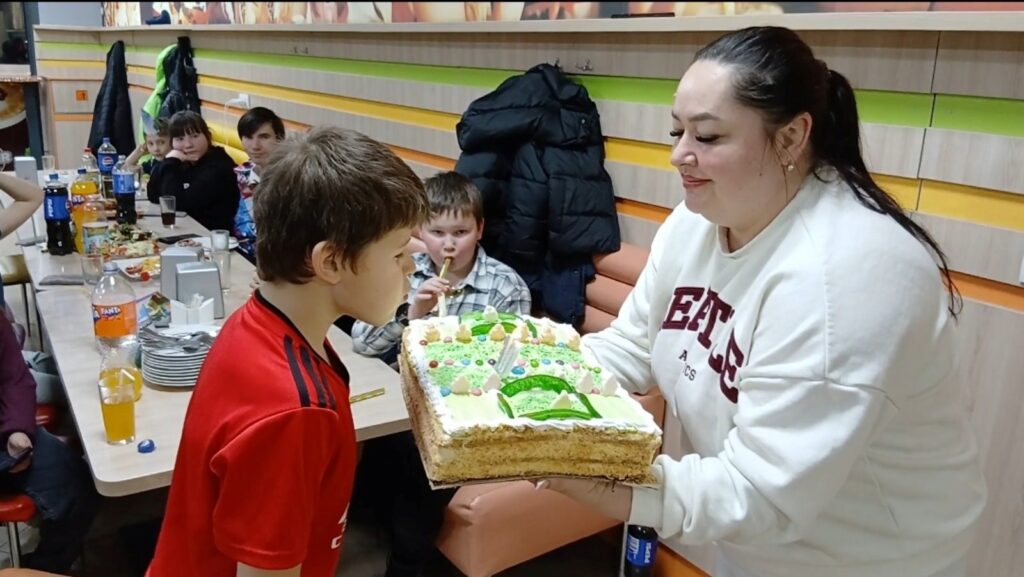 Мешканка Вилківської громади подарувала родинне тепло п’ятьом дітям, які залишилися без батьківського піклування