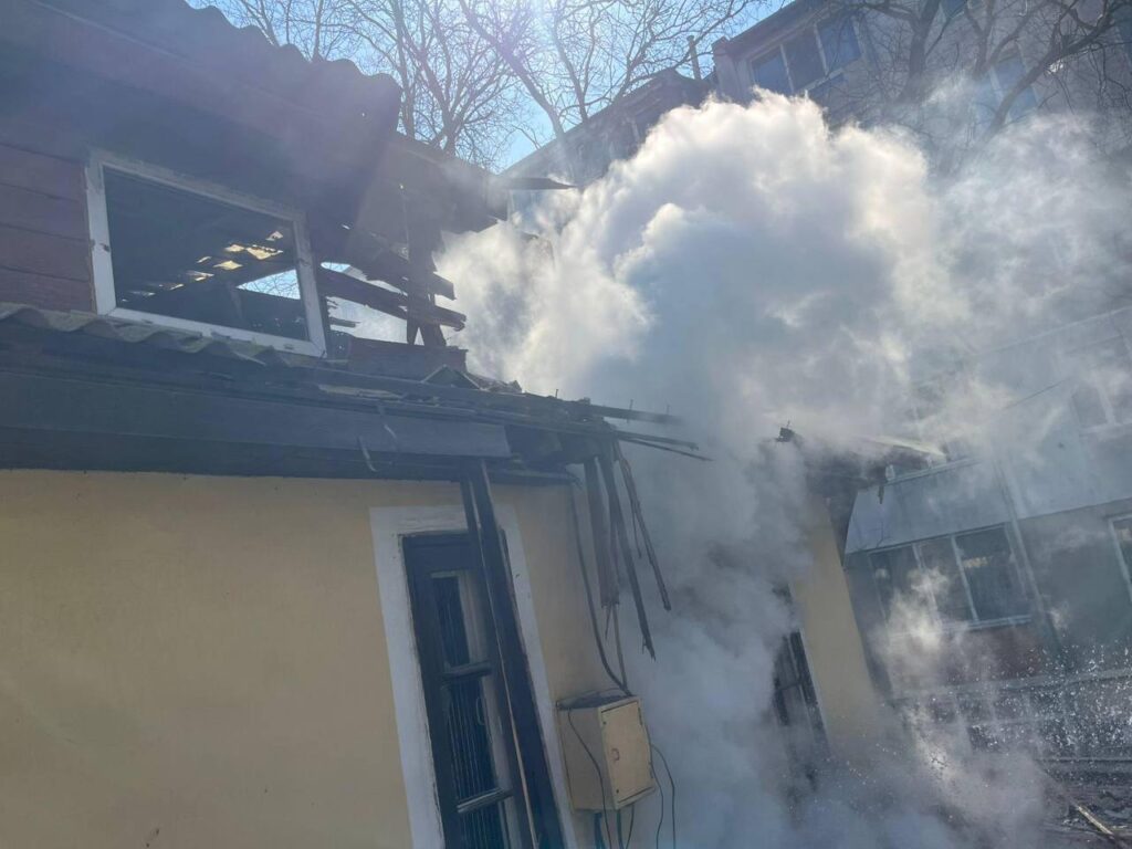 Російський шахед влучив у житловий дім на Одещині