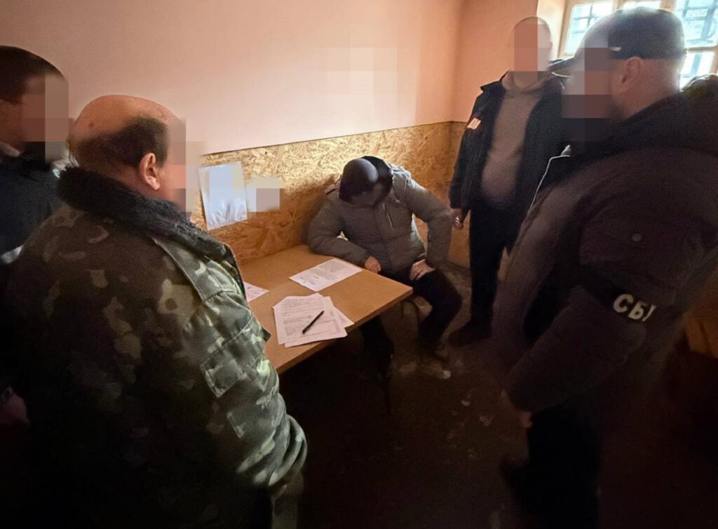 Нерухомість в Одесі та Білгород-Дністровському: ексчиновнику міграційної служби загрожує суд