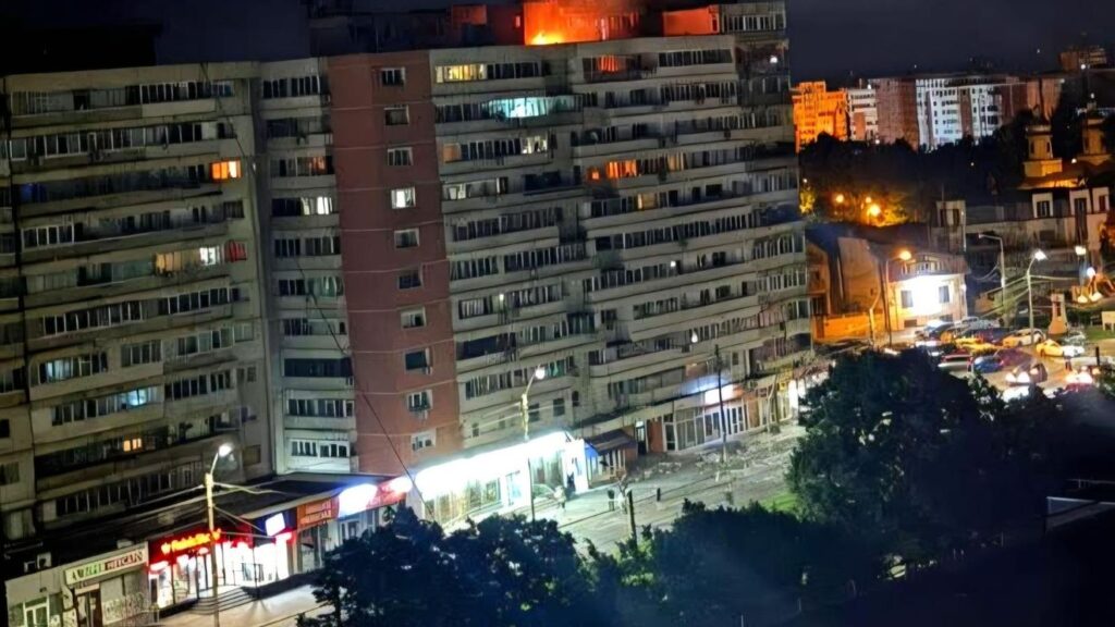 Російський дрон влучив у багатоповерхівку в румунському місті Галац: є постраждалі
