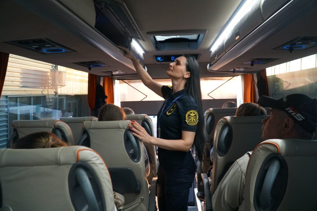 В Україні скасували обмеження на перетин кордону для всіх жінок
