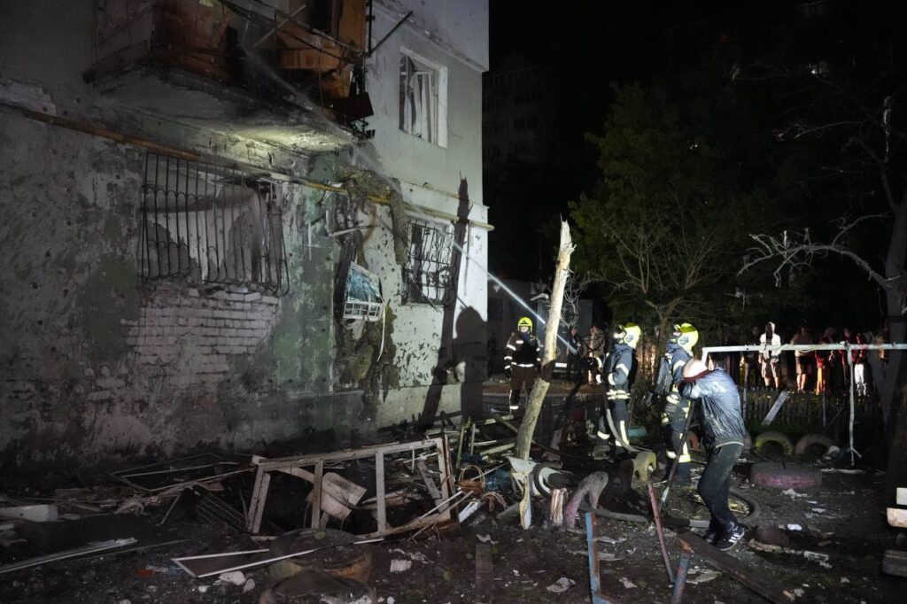 Армія РФ влучила у багатоповерхівку в Одесі: наслідки нічної атаки