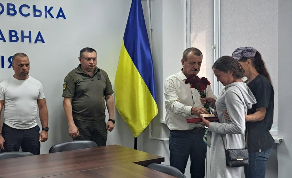 Двох захисників з Білгород-Дністровського району посмертно відзначено державними нагородами