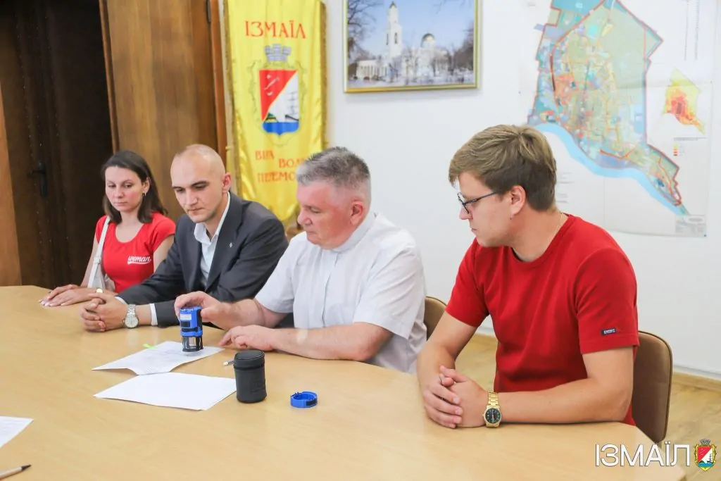 В Ізмаїлі підписали меморандум про відновлення пошкодженого війною житла