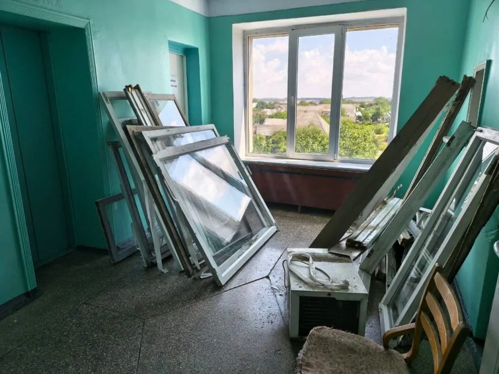Після ракетної атаки у Татарбунарах оновили вікна в лікарні та будинку культури