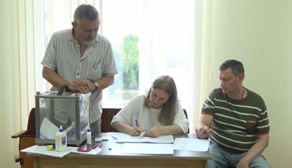 Депутати офіційно припинили повноваження голови Сергіївської селищної ради, який вже два роки перебуває у розшуку