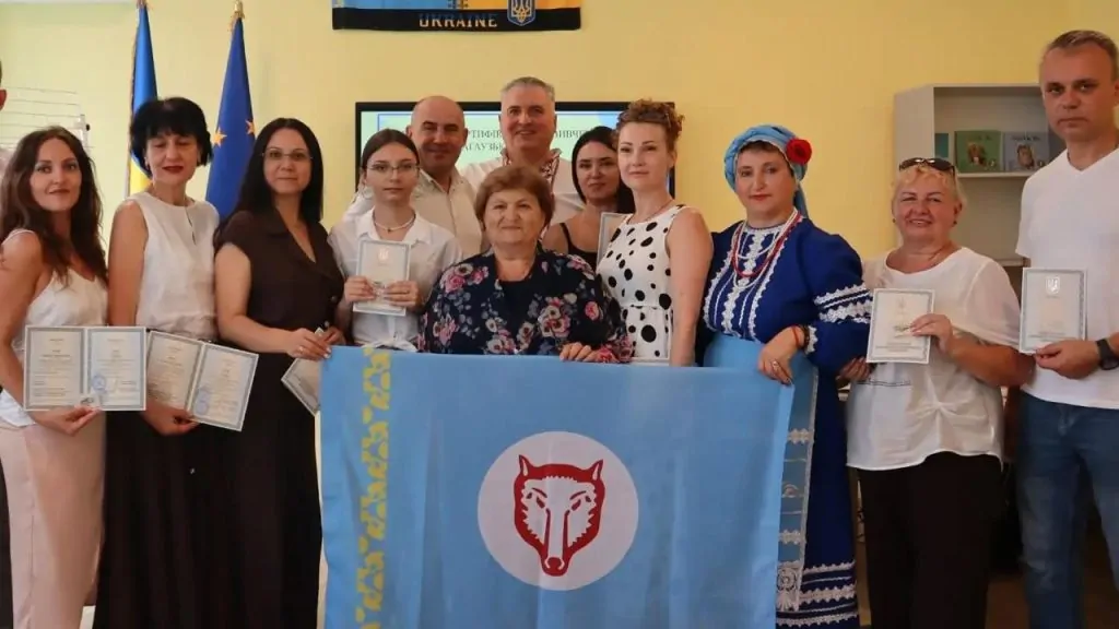 В Ізмаїлі завершилися перші річні курси гагаузької мови: випускники отримали сертифікати