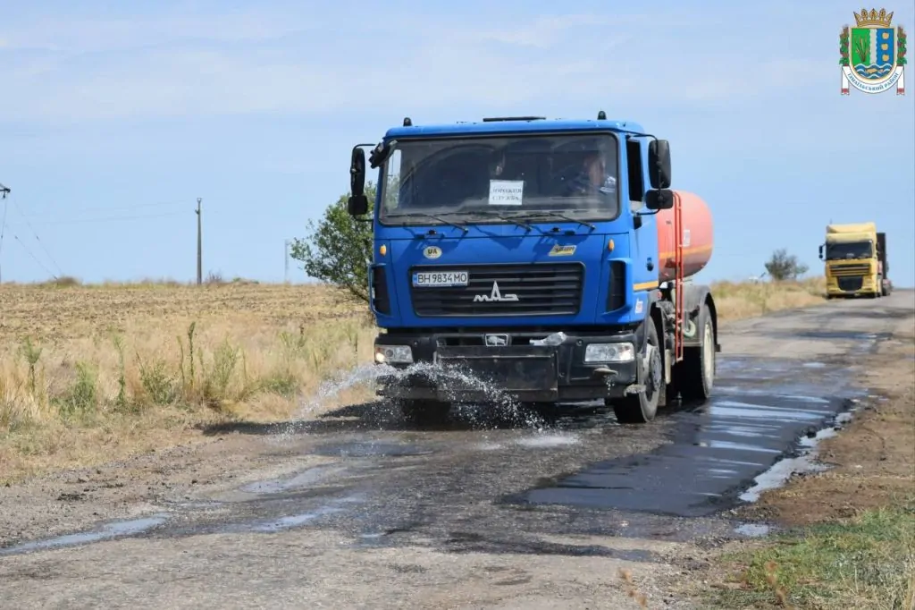 В Ізмаїльському районі ремонтують дороги, якими школярі їздитимуть на навчання