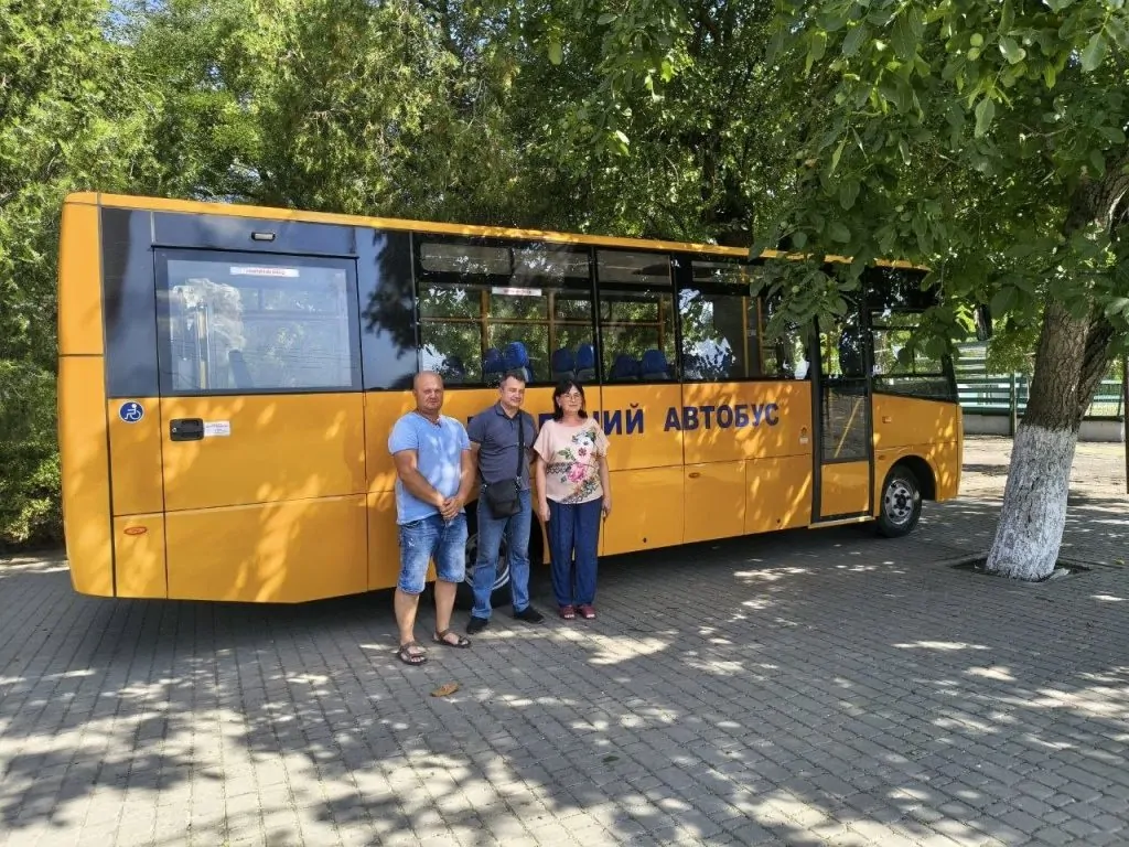 Татарбунарський ліцей отримав новий шкільний автобус завдяки UNITED24