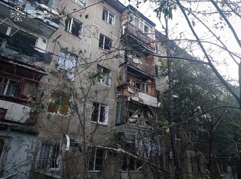 У ніч на 16 серпня під атакою знову перебував Білгород-Дністровський