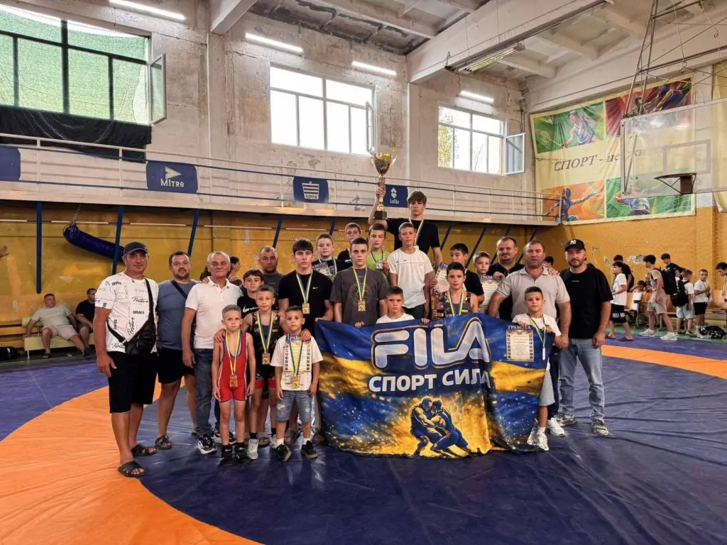 До дня міста у Болграді відбувся турнір з вільної боротьби: визначені команди- переможці