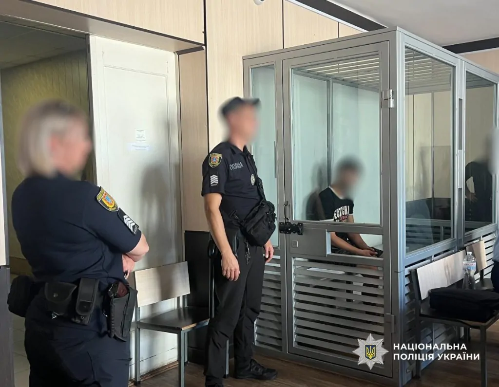 Підозрюваному у вбивстві неповнолітньої дівчини з села Комишівка загрожує до 15 років позбавлення волі