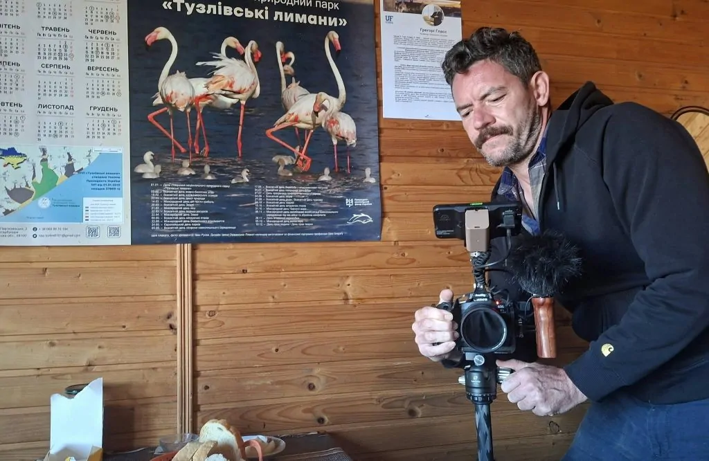 Французький журналіст і фотограф Патрік Вак відвідав Тузлівські лимани і  зафіксув наслідки війни для дикої природи