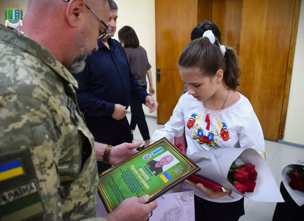 Родинам шістьох загиблих військовослужбовців з Ізмаїльського району вручили посмертні нагороди