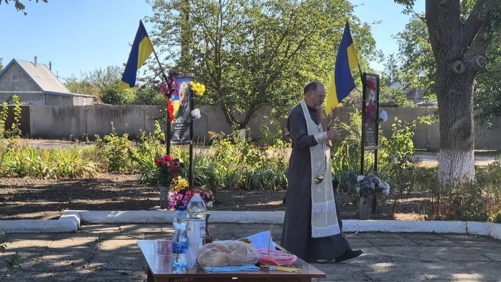 На Білгород-Дністровщині відкрили пам’ятний банер на честь загиблого військовослужбовця Сергія Чонки