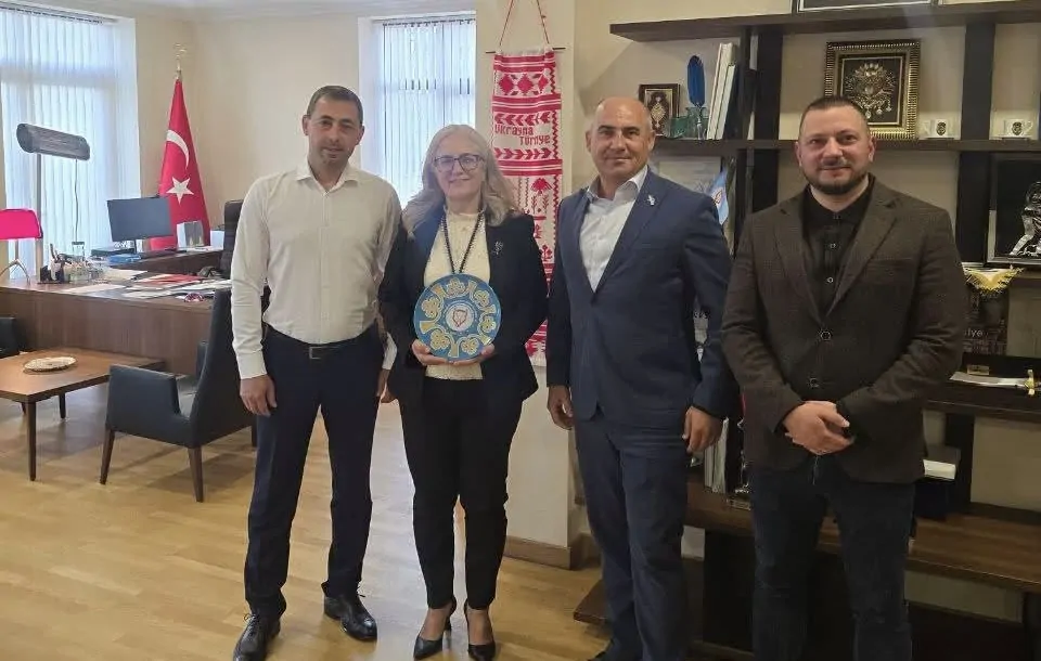 Представники українських гагаузів зустрілися з новою посолкою Туреччини в Україні