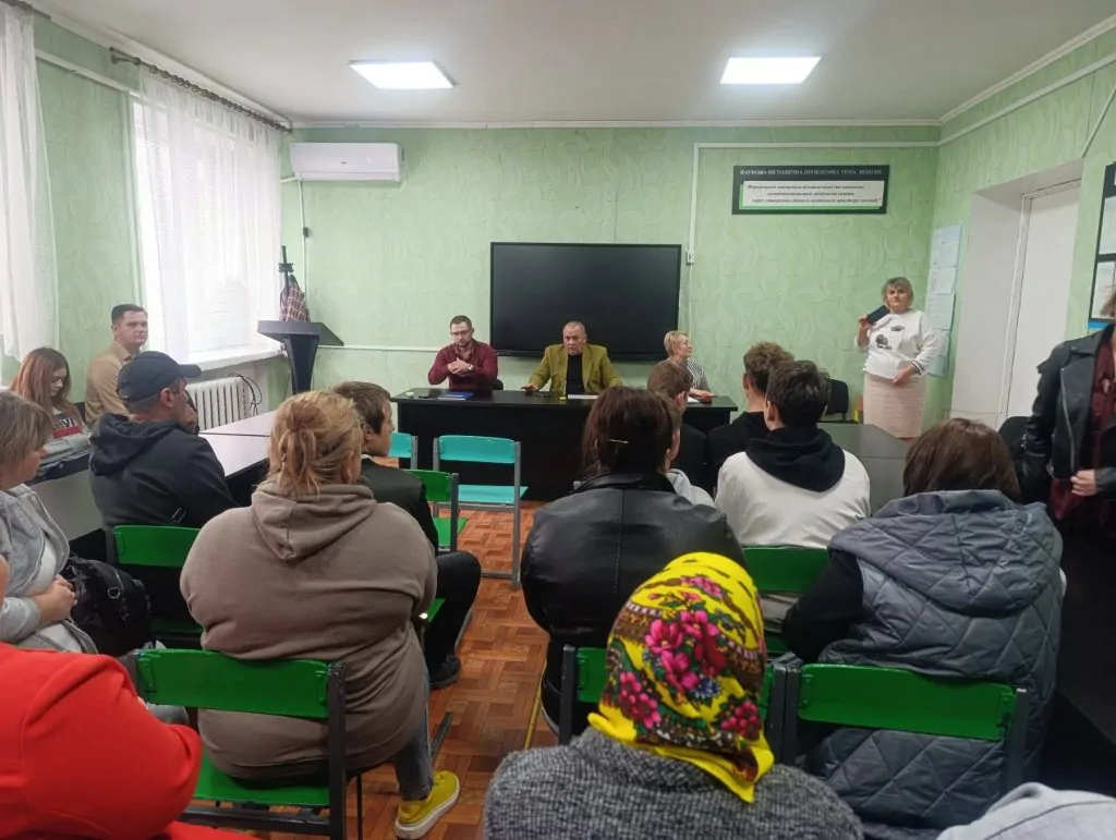 У Білоліському ліцеї Татрбунарської громади обговорили можливості навчання в академічному ліцеї