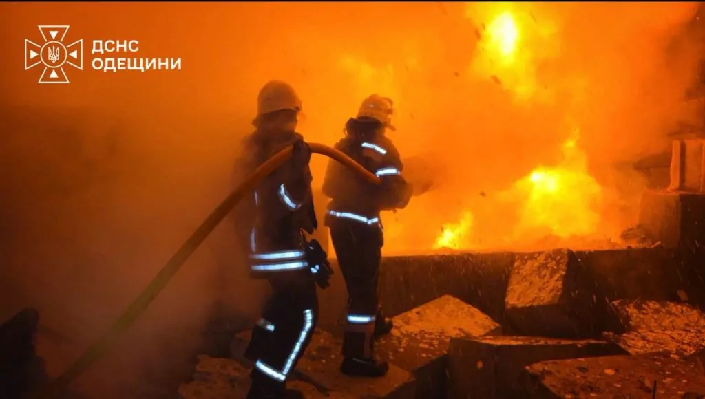 Через російські атаки на Одещині постраждали п’ятеро працівників підприємства (ОНОВЛЕНО)