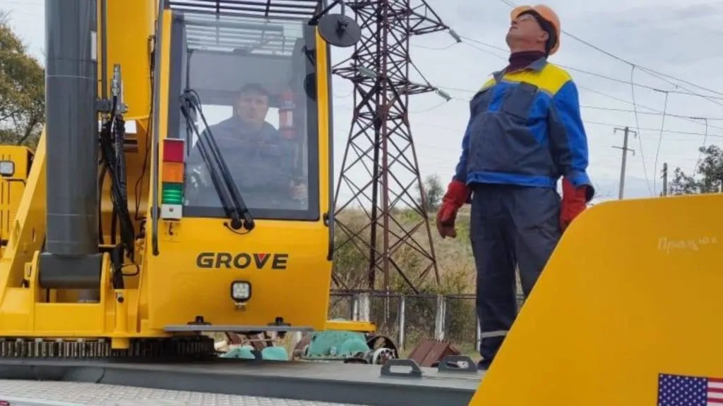 Болградське управління водного господарства отримало автокран для проведення робіт